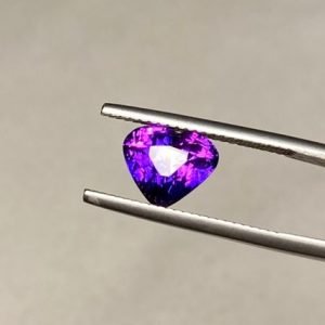 Violet Sapphire - 3.30ct