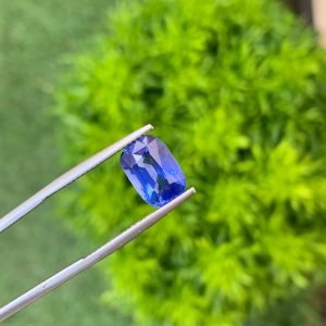 BLUE SAPPHIRE - 4.06 CT - HEATED