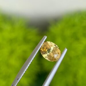 YELLOW SAPPHIRE - 1.56 CARATS - NATURAL