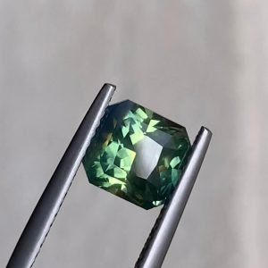 Green sapphire -3 carats - natural